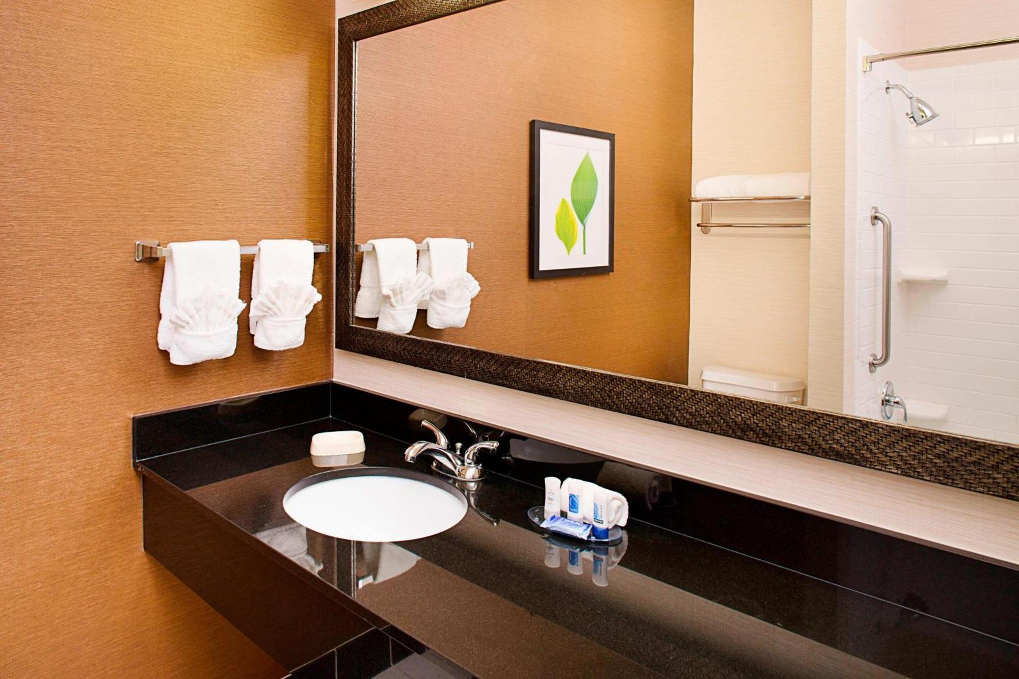 Fairfield Inn & Suites By Marriott San Antonio Seaworld / Westover Hills Exterior foto